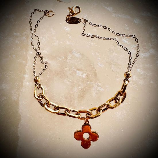 تصویر دستبند زنجیری گل18 عیار اجرت مناسب